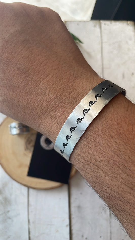 Wave 🌊 Cuff