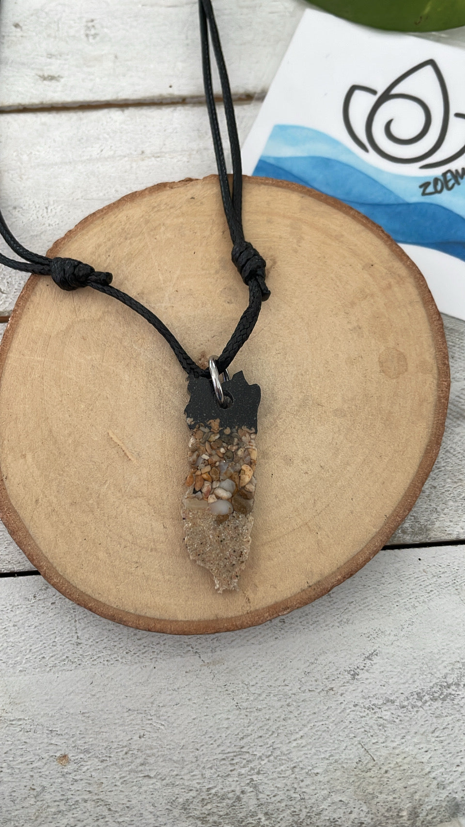 3 Sand’s  Vertical Neckleace