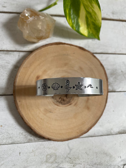 Mermaid cuff