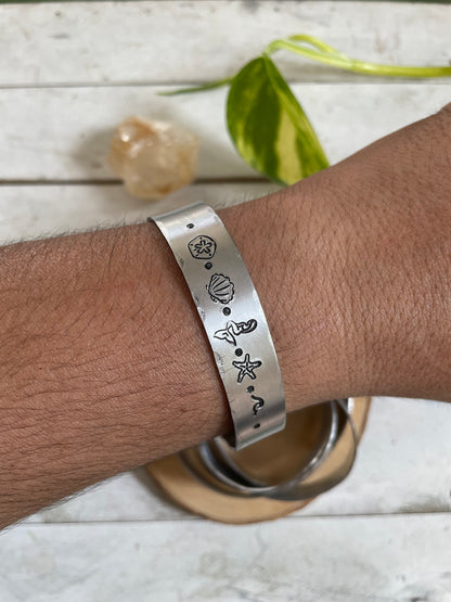 Mermaid cuff